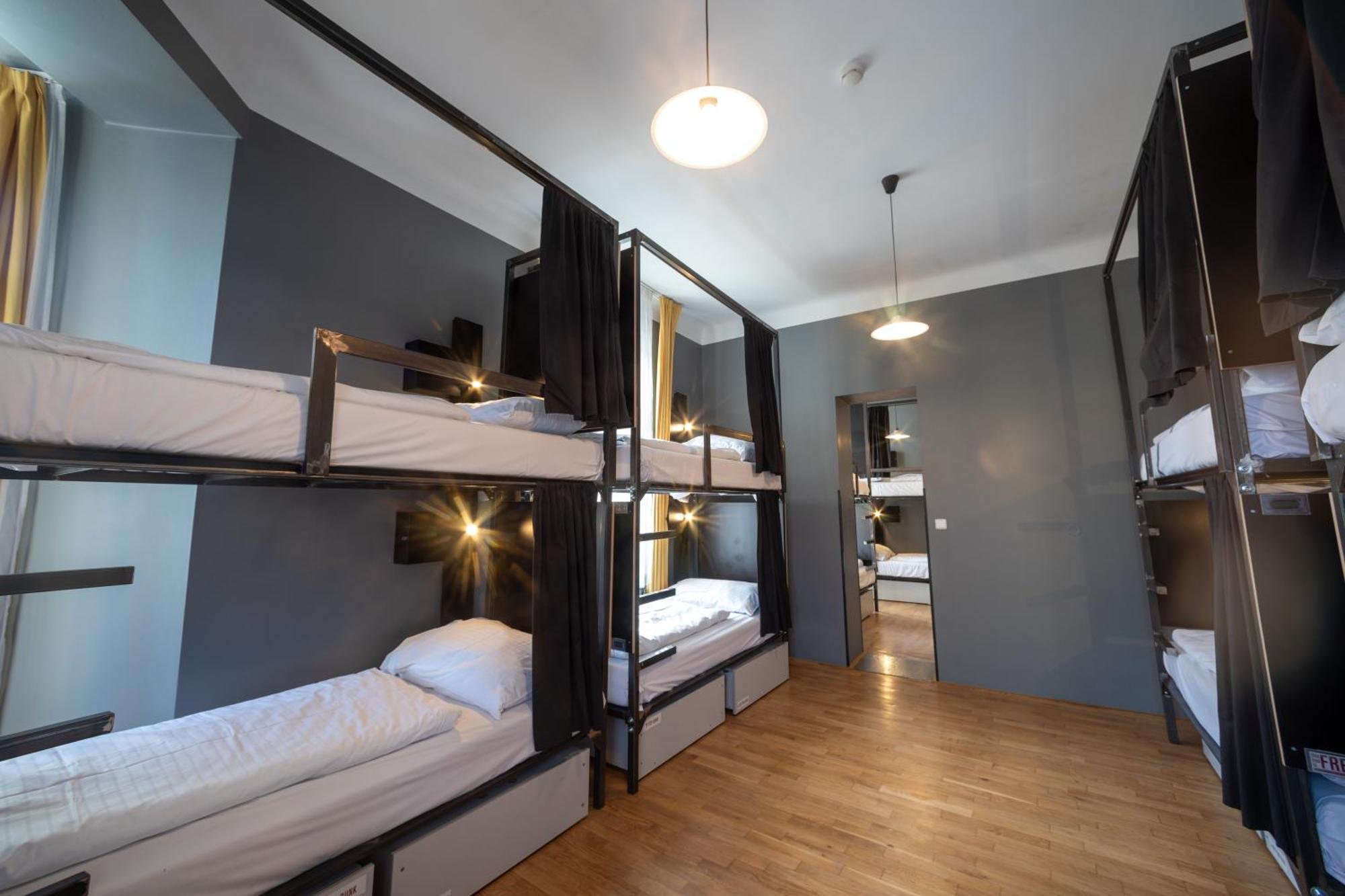 Bunk Bed 12-Bed Female Dormitory