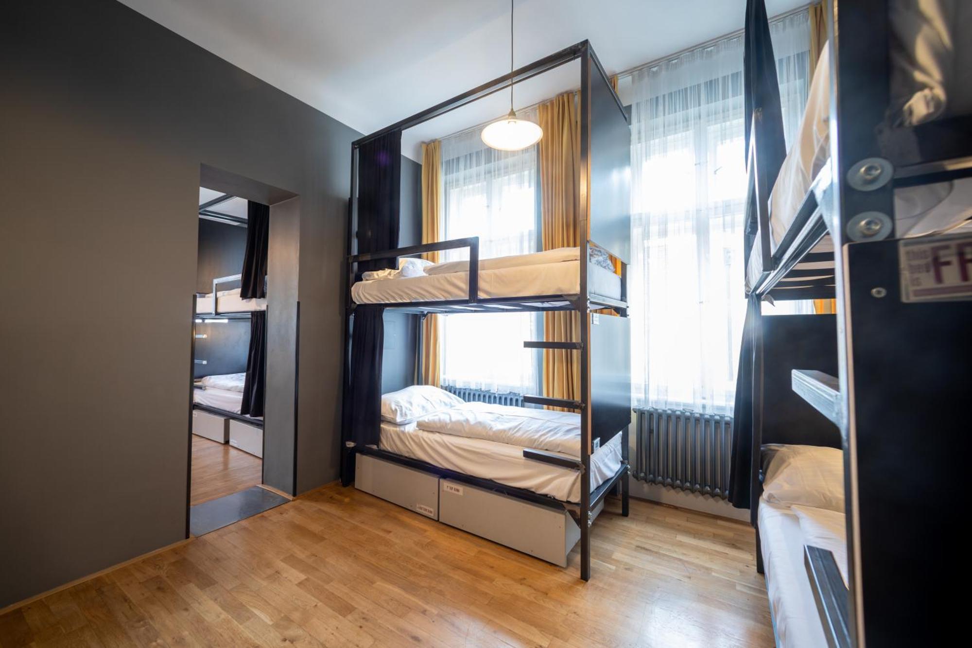 Bunk Bed 12-Bed Female Dormitory